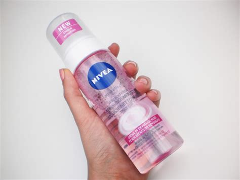 Review: Nivea Verzachtende Reinigingsmouse .